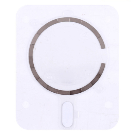 do iPhone 13 mini magnesy magsafe